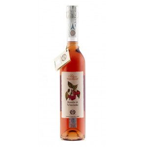 Liquore digestivo a base di visciole selvatiche
