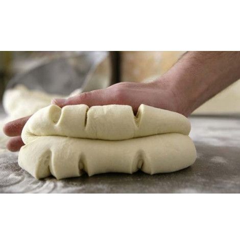 Impasto e formatura pane di Matera Impasto e formatura pane di Matera