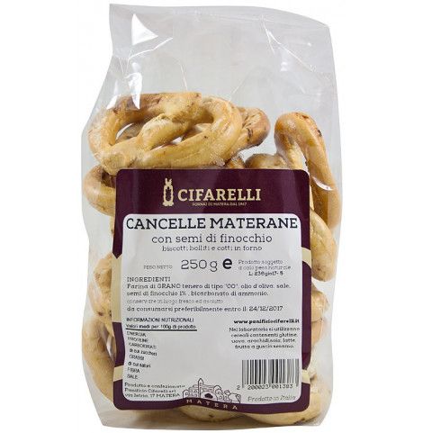 Taralli intrecciati tipici di Matera