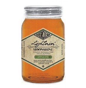 Moonshine applepie è un whiskey di mais aromatizzato alla torta di mele