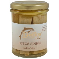 Filetti di pesce spada lavorato a mano in olio d'oliva
