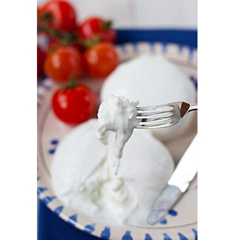 Piccole burrate monoporzione ripiene di stracciatella Piccole burrate monoporzione ripiene di stracciatella