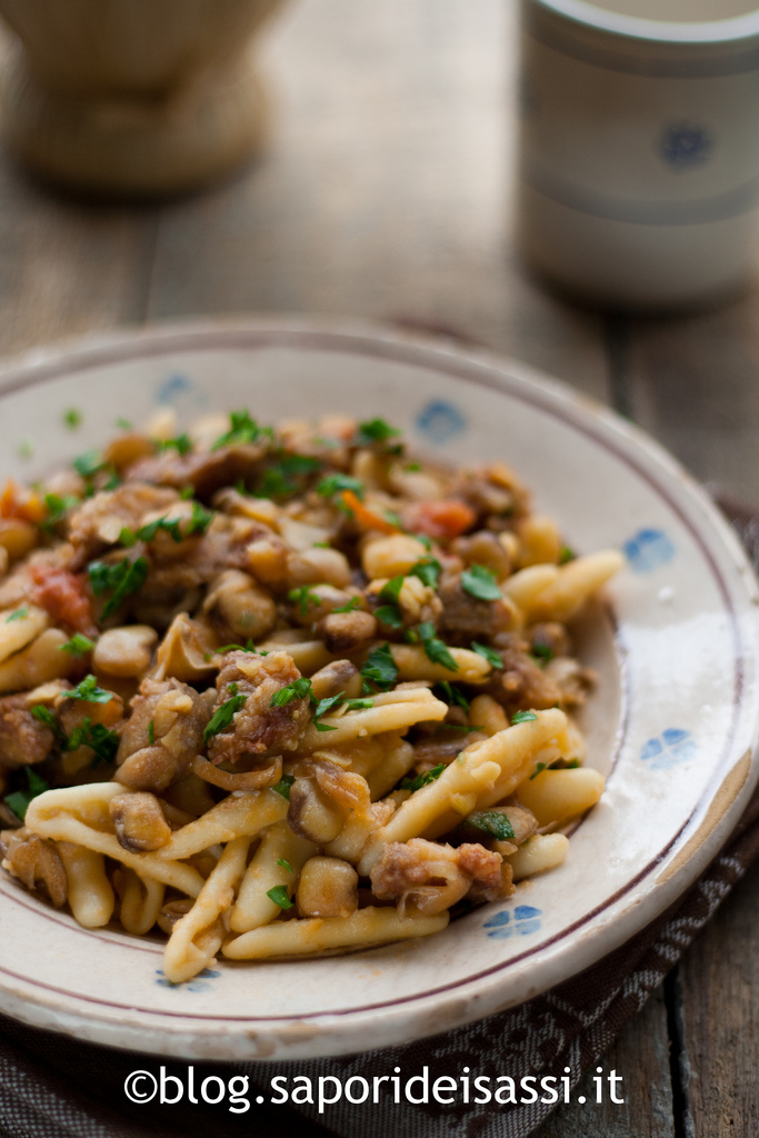 Cavatelli-cicerchie-pezzente