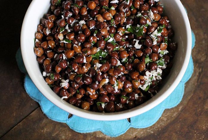 Insalata di ceci neri