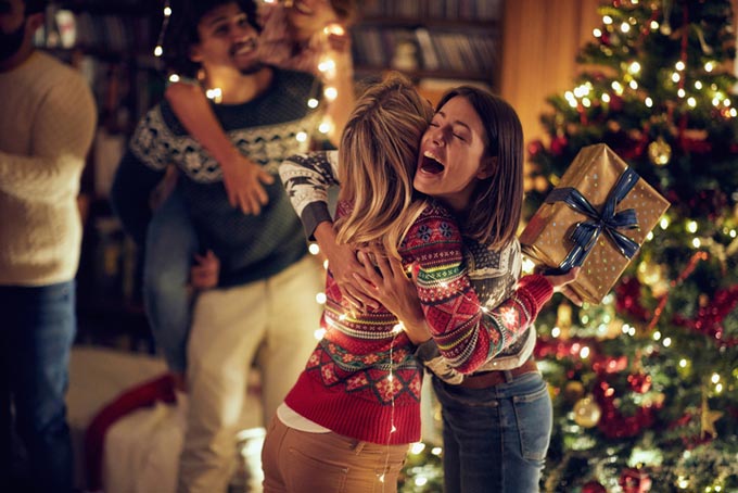 Regali Di Natale Per Colleghi Di Lavoro.Frasi Di Auguri Per Cesti Di Natale Per Trasformare Il Regalo In Sorpresa