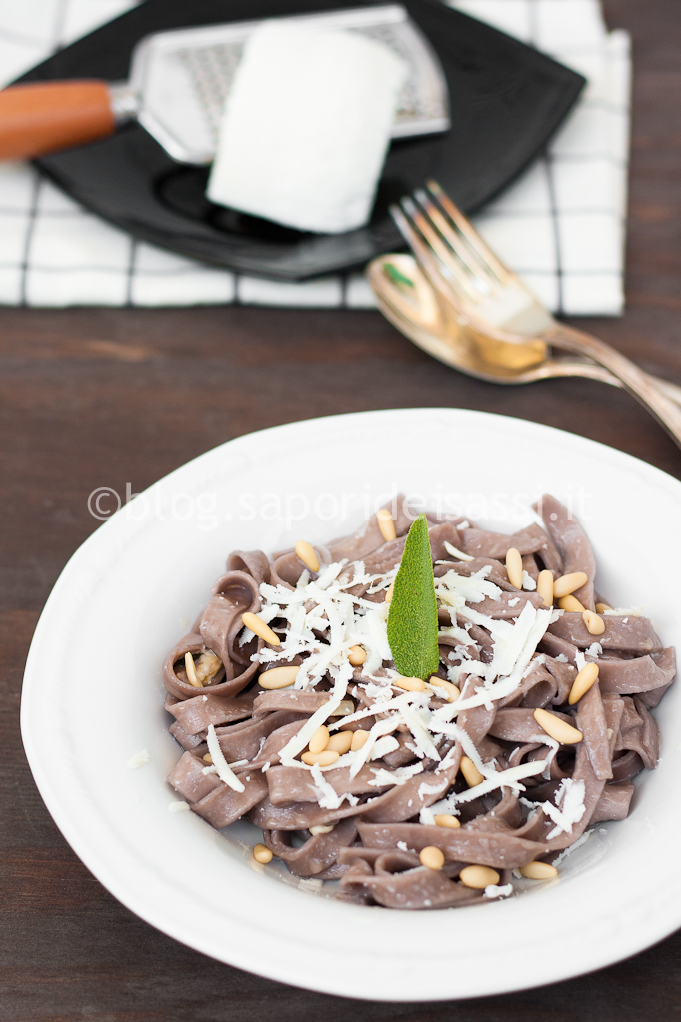 Tagliatelle al vino