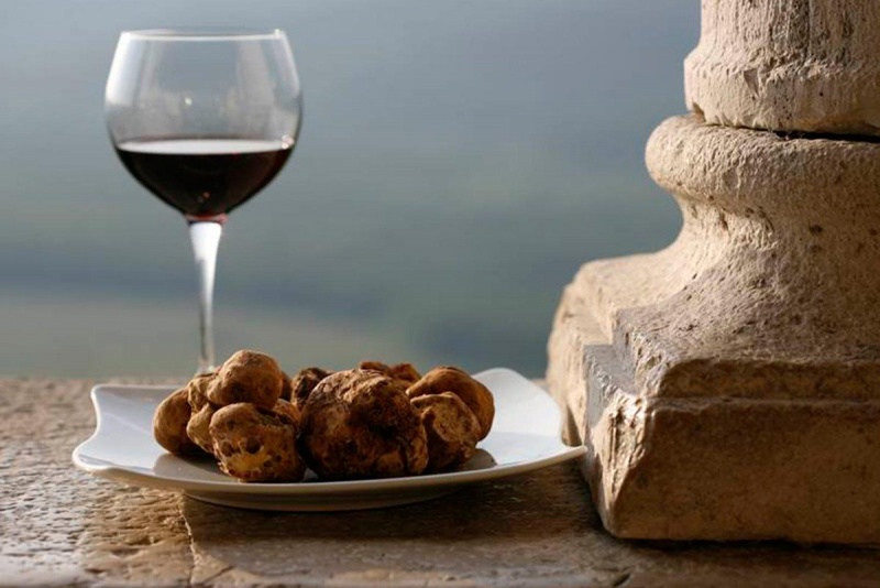 Come abbinare il vino al tartufo